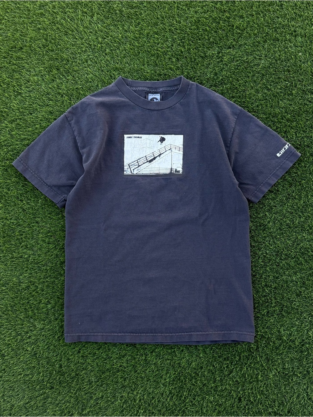 Vintage 2000s Jamie Thomas Skateboarding T-Shirt Innes Graphic Tee Size Medium